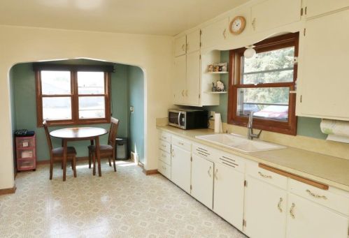 605 Kinkead Dr, Alex MN  56308-4932 exterior