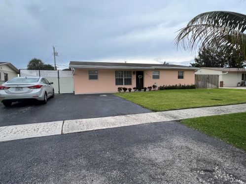 3435 Taconic Dr, West Palm Beach, FL 33406-5048