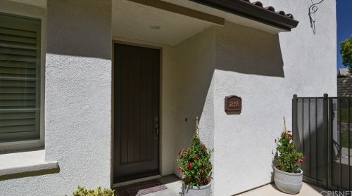 28396 Mirabelle Ln, Santa Clarita, CA 91350-3237