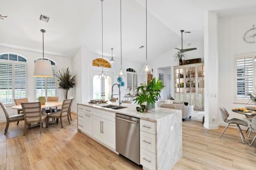 200 Angler Ct, Marco Island FL  34145-4203 exterior