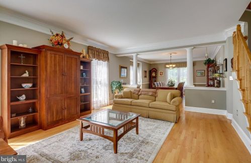 12664 Crabtree Falls Dr, Bristow VA  20136-2161 exterior