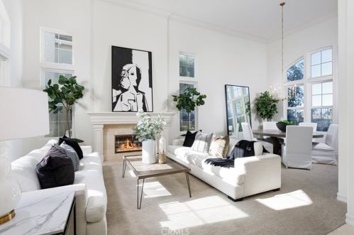 7 Bridgeport Rd, Newport Beach, CA 92657-1014