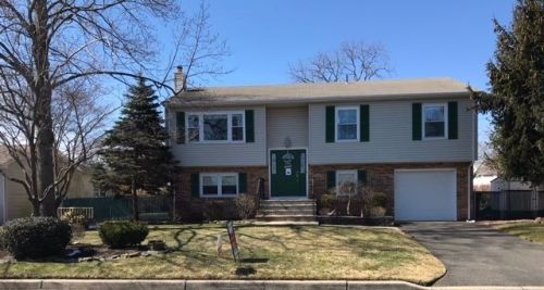 322 Delaware Dr, Bricktown, NJ 08723-5980