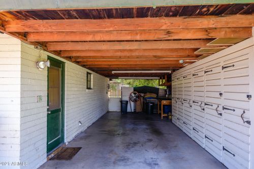 1111 Bethany Home Rd, Phoenix AZ  85014-2229 exterior