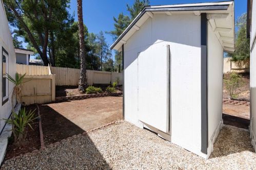 33347 Harvest Way, Wildomar CA 92595-9118 exterior