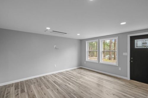 193 Pinehaven Rd, Coventry RI 02816-8934 exterior