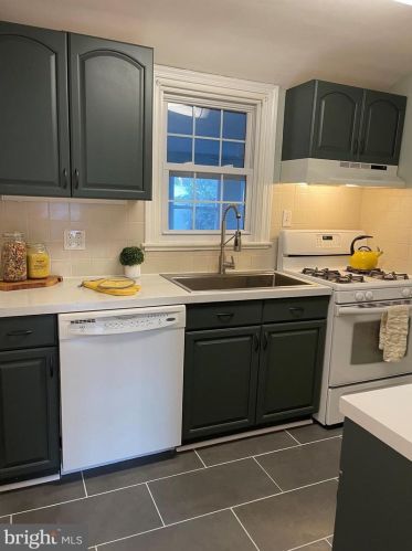 115 Arlington Ave, Camden NJ  08107-1901 exterior