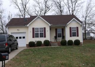984 Roedeer Dr, Clarksville, TN 37042-5976