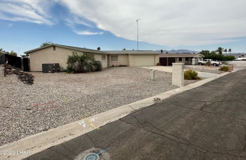 196 Mariposa Dr, Lake Havasu City, AZ 86403-7415