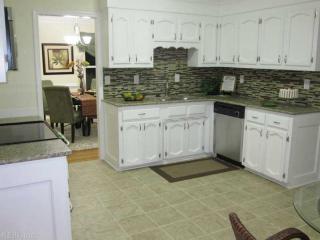 805 Mowbry Ct, Chesapeake, VA 23322-7712