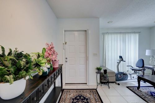 2858 Westlake Cir, Palm City, FL 34990-2586