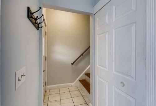609 22nd St, Minneapolis, MN 55404-2853