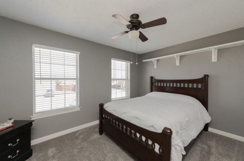 1529 Lindby Dr, Lewisville TX  75028-3624 exterior