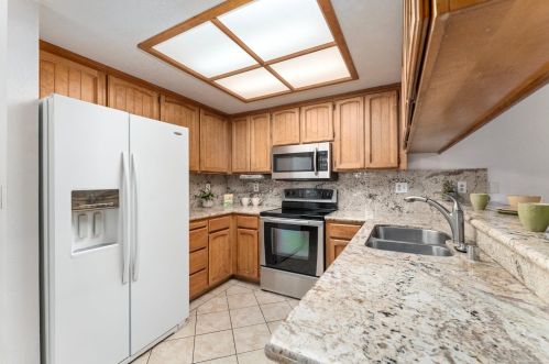 8648 Timber Ct, Citrus Heights CA  95662-4451 exterior