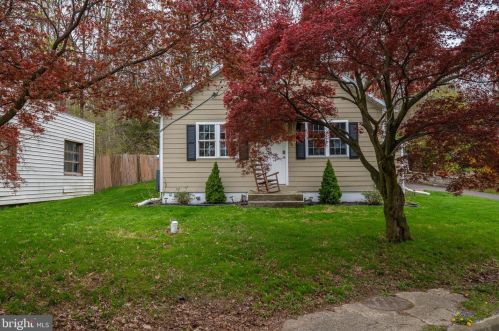 115 Chestnut St, Marsh, PA 19520-9402