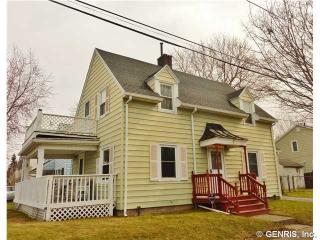 99 Meriden St, Rochester, NY 14612-2157