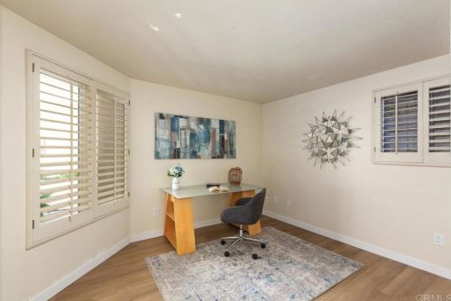 7442 Altiva Pl, Carlsbad CA 92009-6412 exterior