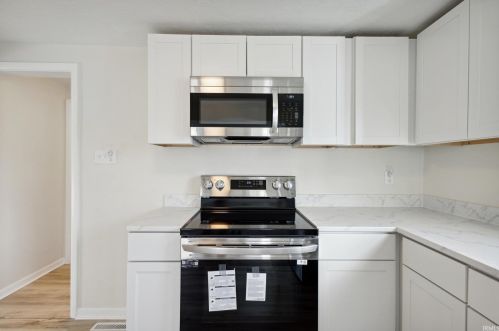 311 La Salle Ave, Mishawaka IN  46545-6224 exterior