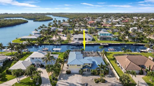 8538 Coconut St, Hobe Sound FL  33455-2915 exterior
