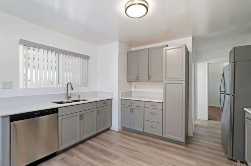 716 Grapevine Rd, Vista CA  92083-5527 exterior