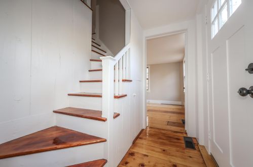 328 2nd Nh Tpke, Hillsboro NH  03244-4614 exterior