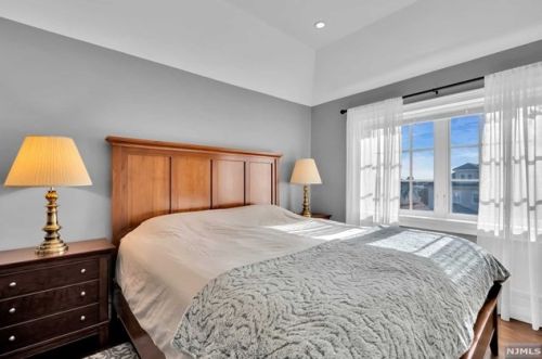 243 Morningside Ave, Cliffside Park NJ  07010-1406 exterior