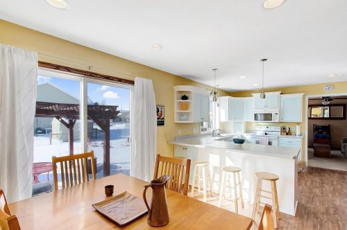 2410 Brogan Dr, Waterford MN  55057-3270 exterior