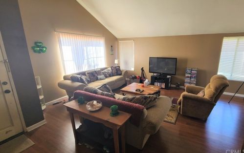 19546 Tangelo Dr, Riverside, CA 92508-6472