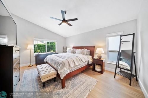 1277 144th Ter, Hollywood FL  33028-2925 exterior