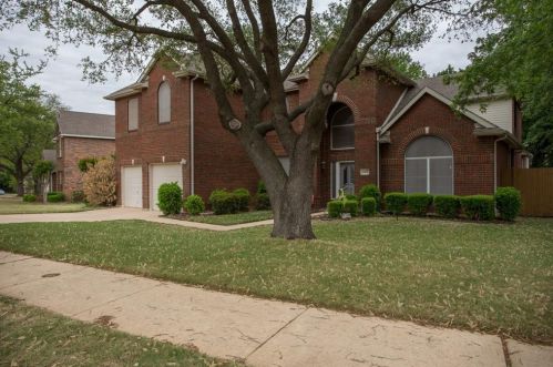 1408 San Jacinto Dr, Lewisville TX  75028-8291 exterior