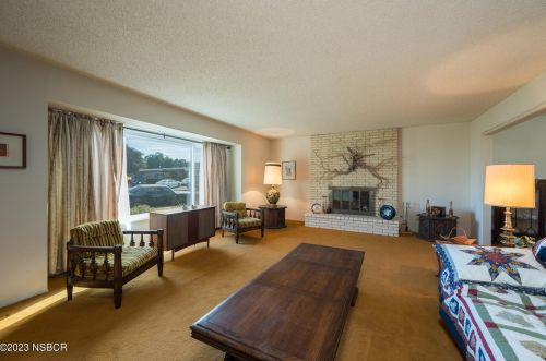519 Lucas Dr, Santa Maria CA  93454-3828 exterior