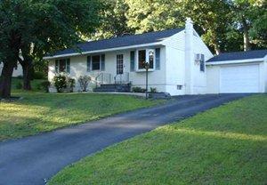 5 Vandenburg Ln, Clifton Park Center, NY 12065-6311