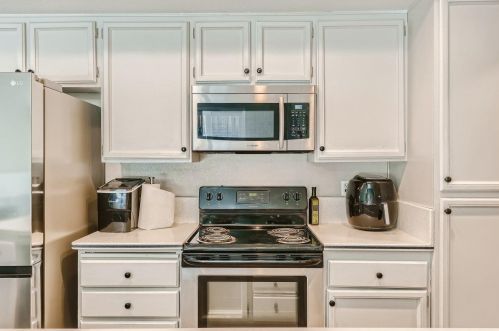 6732 Greenleaf Dr, Citrus Heights CA  95621-6353 exterior