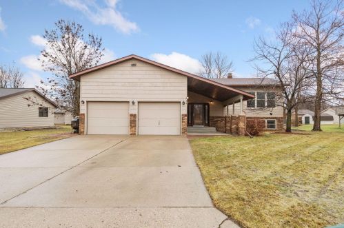 313 Boulder St, Cedar Mills, MN 55350-2120