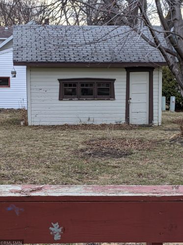 800 4th St, Willmar MN  56201-4522 exterior