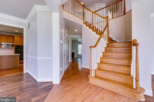 3652 Expedition Dr, Triangle, VA 22172-2069