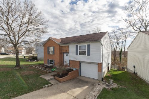 4081 Woodchase Dr, Covington, KY 41018-2898