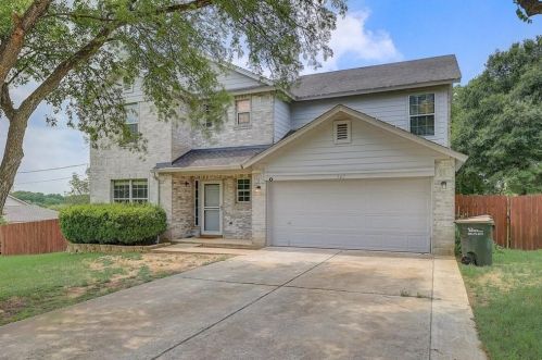 147 Avenida Tejas, Uhland, TX 78640-8774