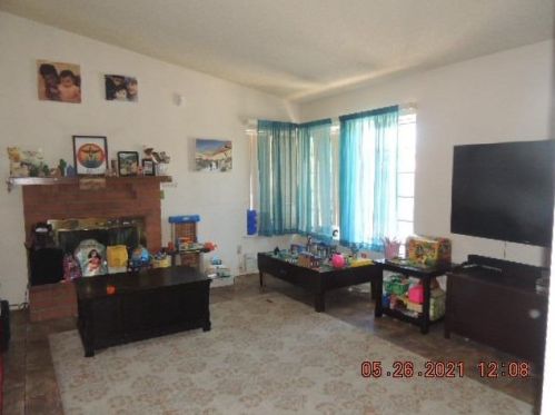 15526 Mesquite Ave, Victorville, CA 92394-5517