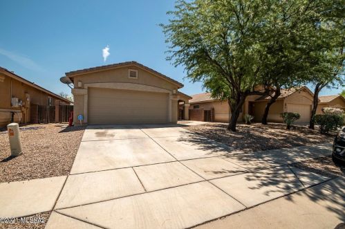 4126 Lushfield Dr, Tucson, AZ 85756-3199