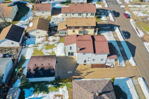 341 Grandview Ave, Menasha WI  54952-2225 exterior