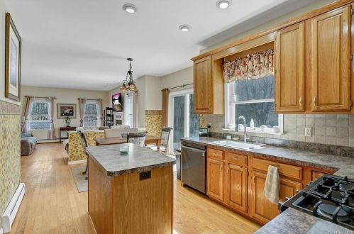 270 Prosperous Valley Rd, Middletown NY  10940-8707 exterior