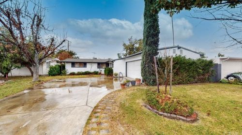 911 Emerald St, Anaheim, CA 92804-4423