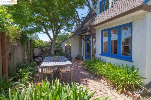 639 Cragmont Ave, Berkeley CA  94708-1329 exterior