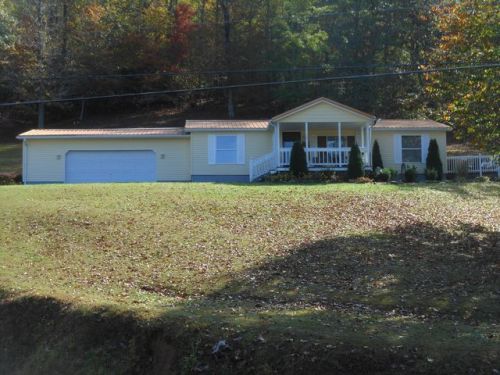 28 Glory Ln, Munday, WV 26152-8016
