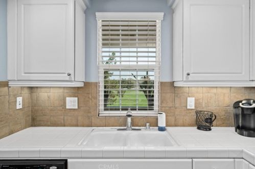 8146 Parkside St, Chino CA  91708-9313 exterior