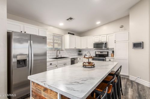 13926 Mauna Loa Ln, Sun City AZ  85379-8672 exterior