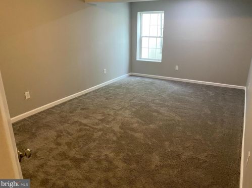 35 Chadwick Dr, Charles Town WV  25414-4464 exterior