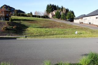 2557 Horizon Dr, Mcminnville, OR 97128-5483