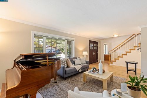 300 Camaritas Way, Danville CA  94526-5439 exterior